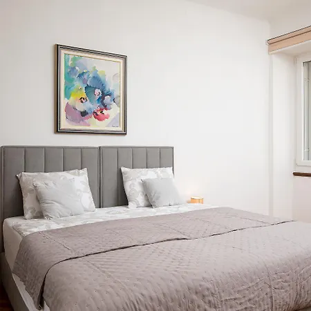 Zerostrasse View Apartman