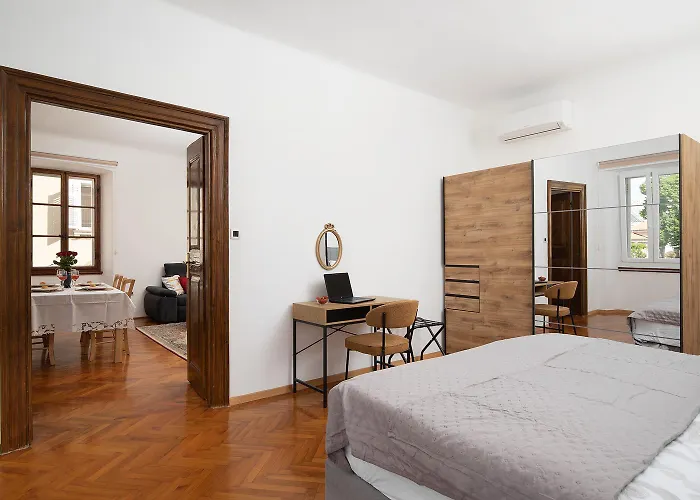 Zerostrasse View Apartman *