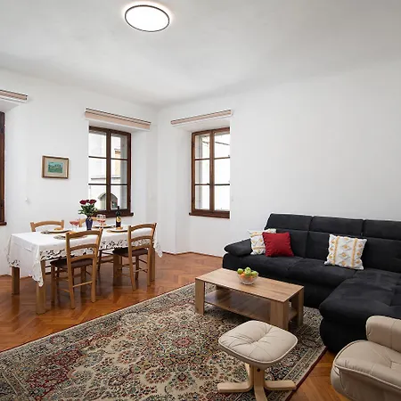 Zerostasse View Apartment Pula