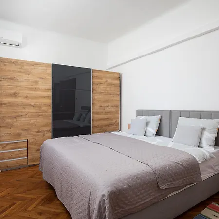 Zerostrasse View Apartament Pula