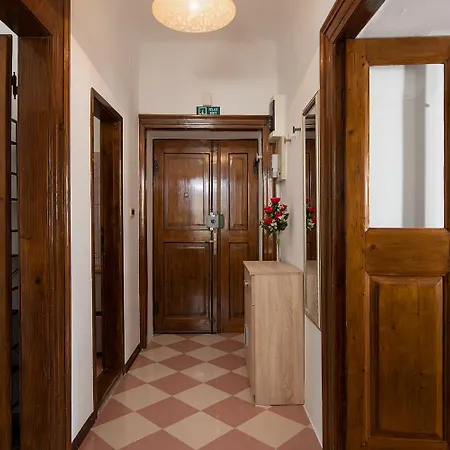 Zerostrasse View * פולה