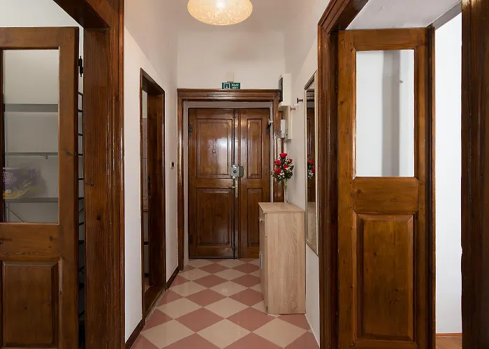 Zerostrasse View * Πούλα